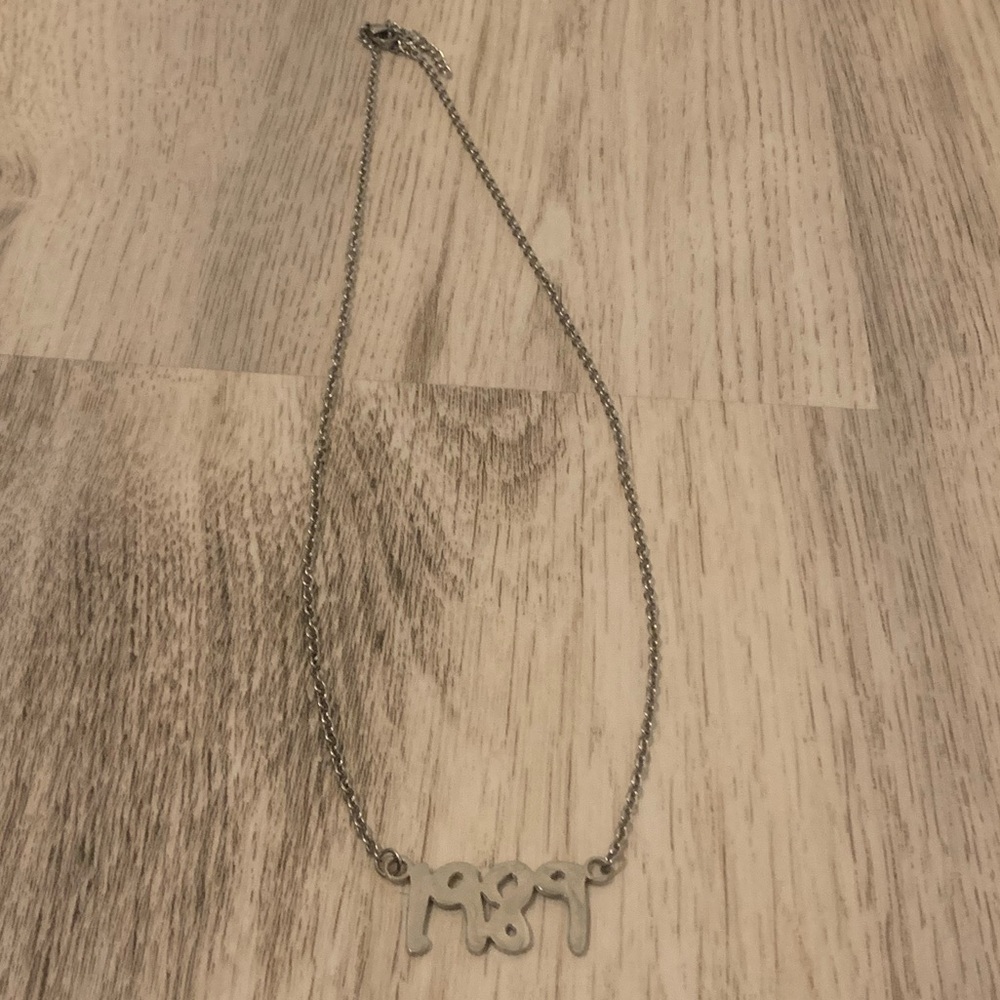 Taylor Swift ‘1989’ Necklace